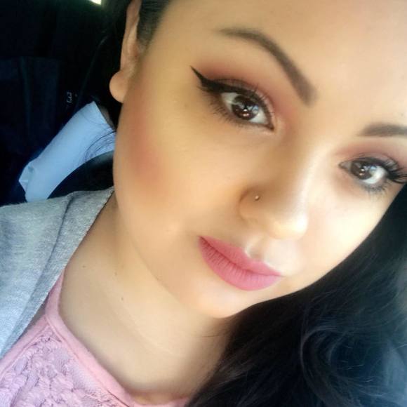 Meet your Posher, Ruby - Picture 1 of 1